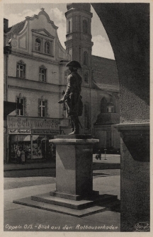 Oppeln O./S. : Blick aus den Rathausarkaden