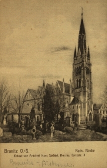 Branice : widok na kości&oacute;ł pw. Wniebowzięcia Najświętszej Marii Panny i na cmentarz