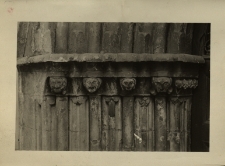 Głuchołazy : portal gotycki - pozostałość po spalonym kościele