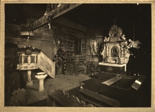 Gołkowice : wnętrze kościoła drewnianego