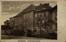 Strzelce Opolskie : budynek szkolny