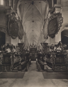 Henryków : stalle w kościele