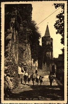 Paczków : fragment murów obronnych z basztą